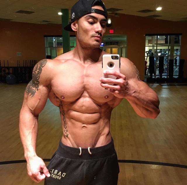 The insanely small waist of IFBB Men's Physique Olympian Jeremy Potvin!  Posted @withregram • @jeremypotvin_ 30 days to go., By Flex Magazine