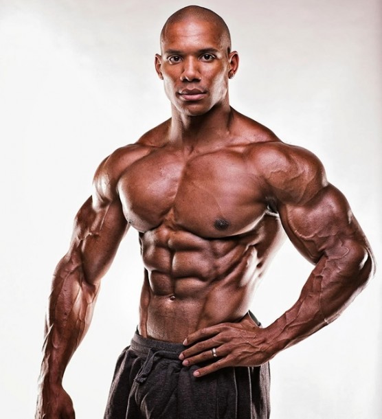 UK Musclemania Champion & Fitness Model Roger Snipes Talks With ...